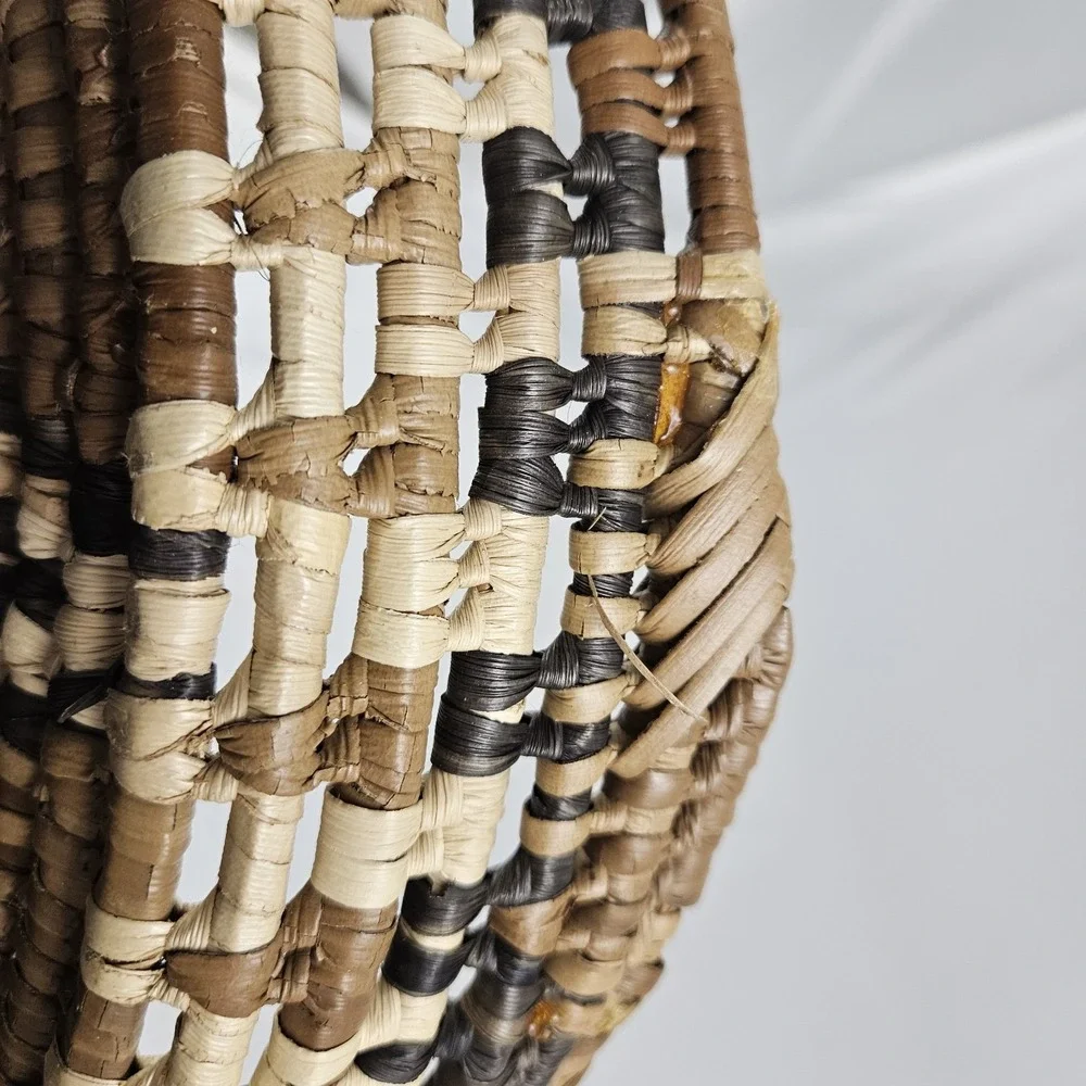 N/A vintage basket
